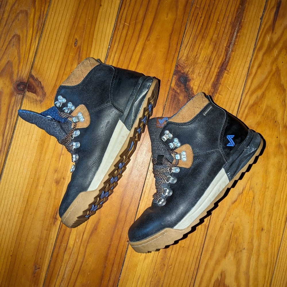 Forsake Patch Mid sneaker boots Women's 9 black/tan